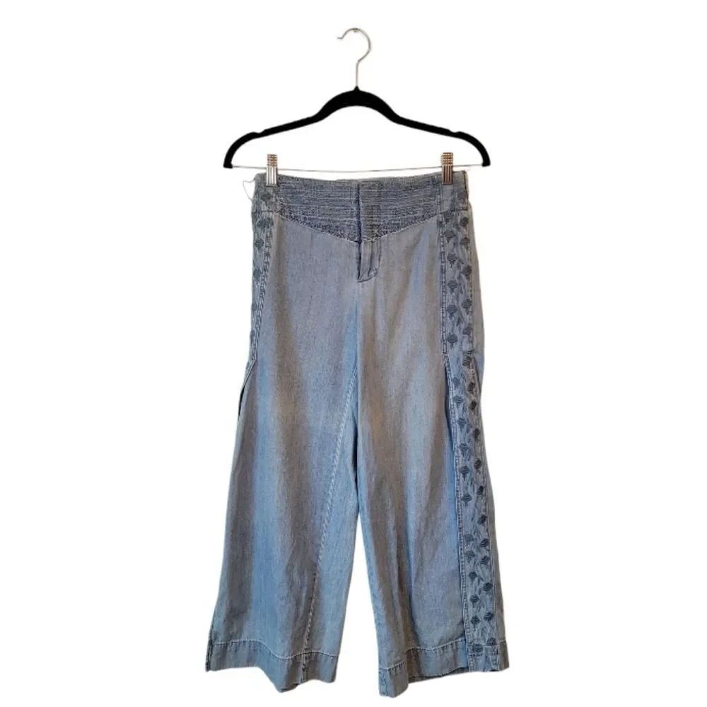Pilcro Women's Light Wash Embroidered Side Slit Wide Leg Pants Size 25